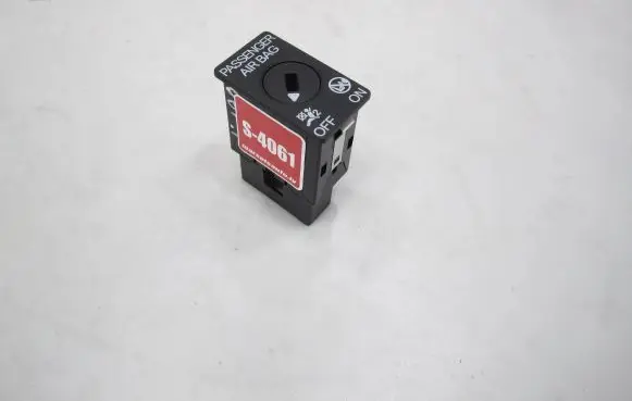 Volkswagen Caddy Passenger airbag on/off switch 5Q0919237 A62522