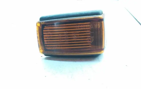 Volvo 850 Front fender indicator light 6R0142631