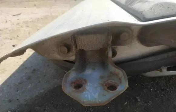Mazda 626 Front door upper hinge
