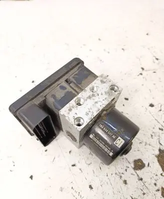 Volkswagen Golf Plus ABS Pump 1K0907379AC 00005305 10096003593