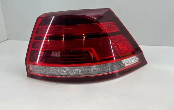 Opel Mokka X Rear/tail lights 5G9945096E