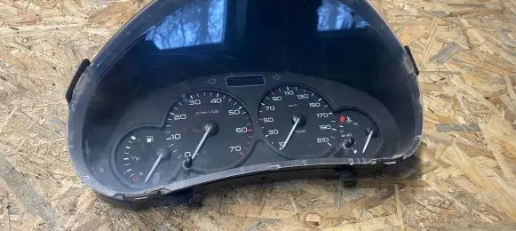 Peugeot Partner Speedometer (instrument cluster) 9662745180 5550003001
