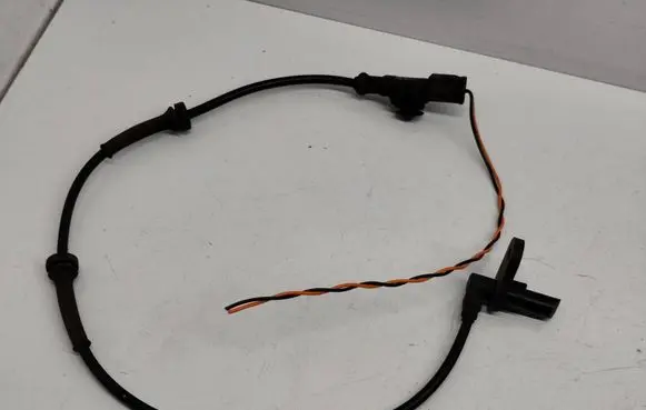Nissan Note (E11) ABS rear brake sensor 47900AX600 0265008324