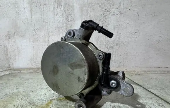 Ford Galaxy Vacuum pump 9673836180 14T26170965 7021390500