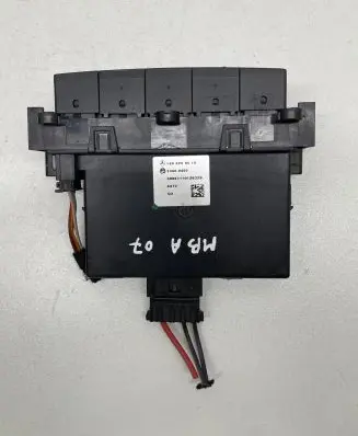 Mercedes-Benz A W169 Seat heating switch 1698208510 33460602 30061110128329