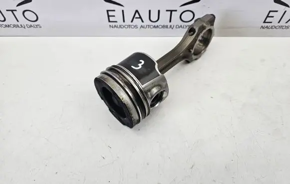 Toyota Auris 150 Piston with connecting rod 8BA13125