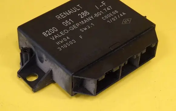 Renault Espace - Grand espace IV Parking PDC control unit/module 8200051286F 8200051286