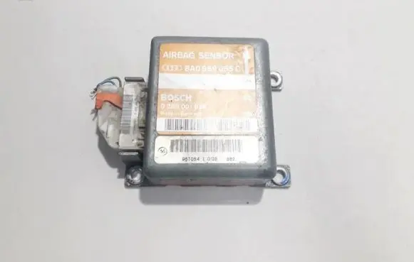 Audi A4 S4 B5 8D Airbag control unit/module 8a0959655c 0285001038