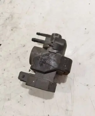 Renault Megane III Vacuum valve 149568021r