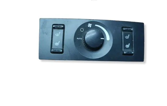 Chrysler Pacifica Seat heating switch M23199