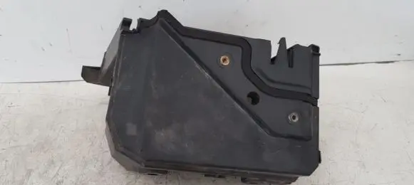 Renault Megane II Other engine bay part