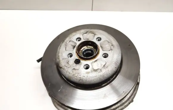BMW 5 G30 G31 Rear wheel hub 6866337