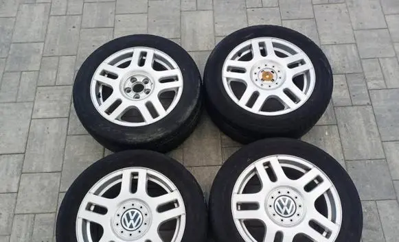 Volkswagen Golf IV R16 alloy rim