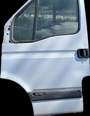 Nissan Interstar Front door