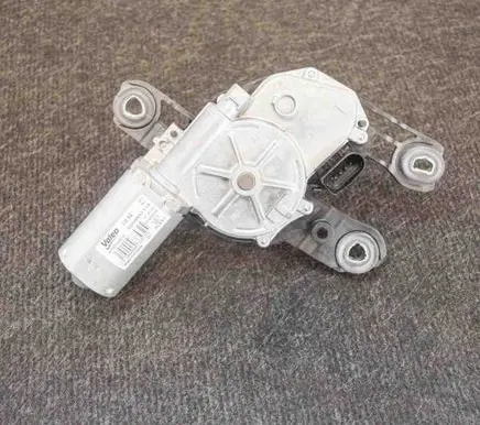 Volkswagen PASSAT B8 Rear window wiper motor
