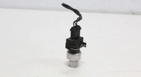 Volvo S80 Air conditioning (A/C) pressure sensor 30661949