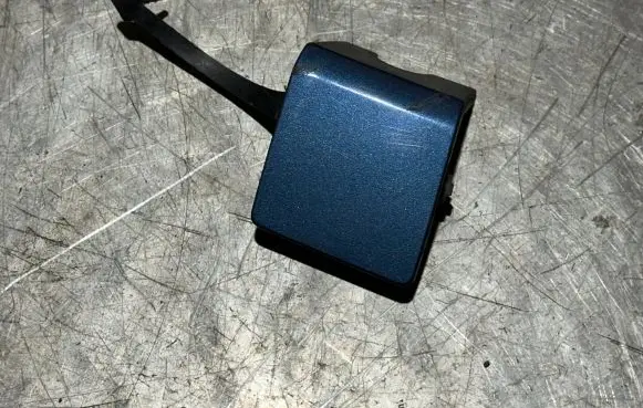 Citroen Berlingo Front tow hook cap/cover 9681875677