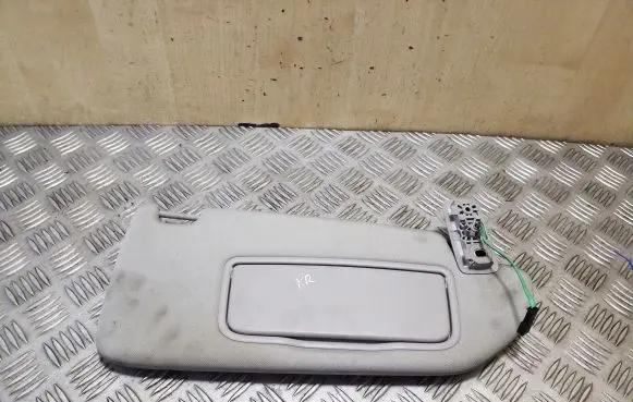 Volvo XC70 Sun visor