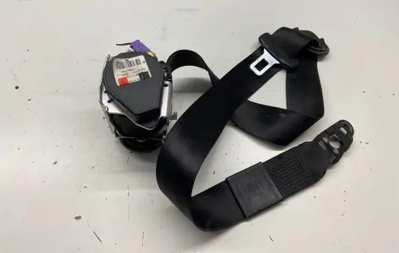 Audi A4 S4 B7 8E 8H Front seatbelt 560788401 008L000 H11736