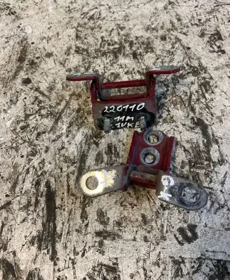 Nissan Juke I F15 Rear door hinge set 