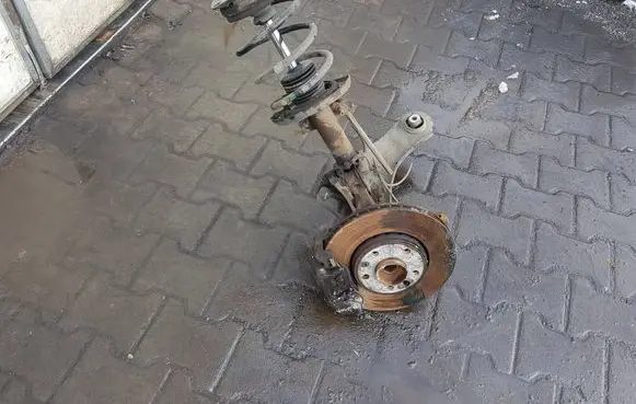 Renault Scenic III - Grand scenic III Front wheel hub spindle knuckle 