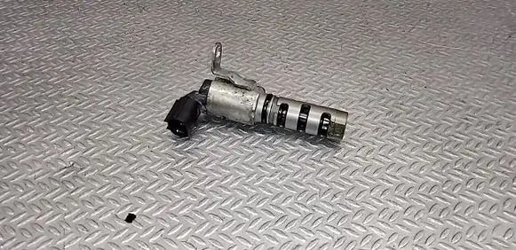 Toyota Corolla E160 E170 Camshaft vanos timing valve 30T060
