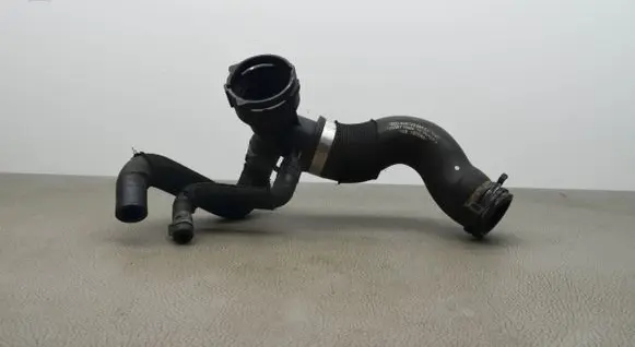 Audi Q7 4M Engine coolant pipe/hose 4M0L122055CL