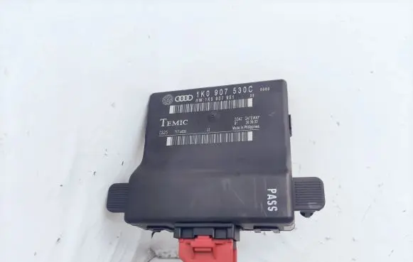 Volkswagen Touran I Gateway control module 1K0907530C 1K0907951