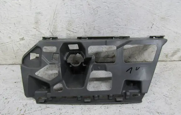 Skoda Octavia Mk4 Front bumper mounting bracket 5E3807055A