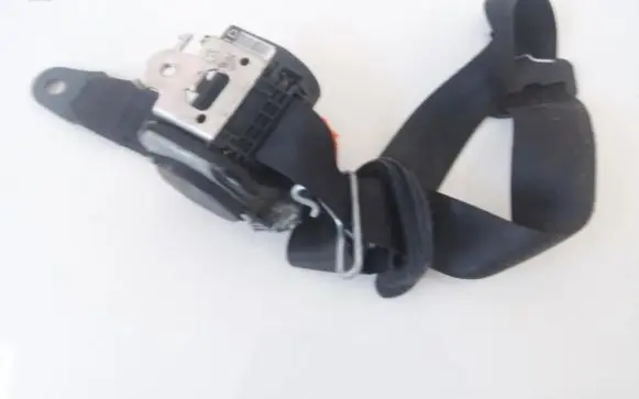 Peugeot 406 Front seatbelt