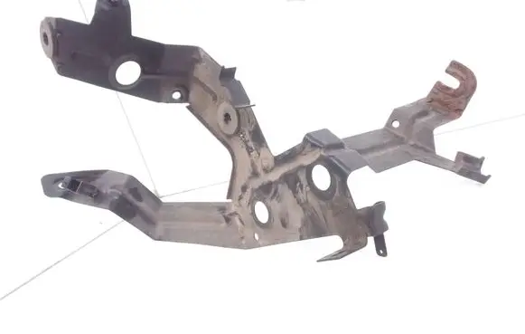 Mercedes-Benz R W251 Other engine bay part A2515000031