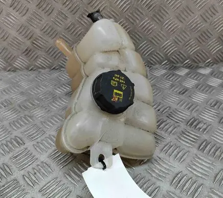 Coolant expansion tank/reservoir