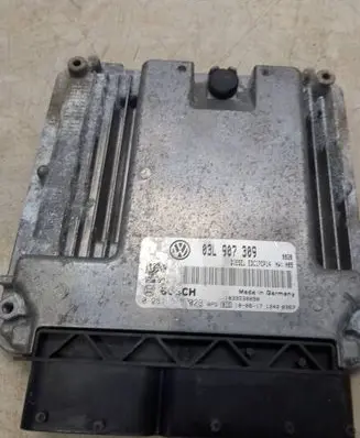 Volkswagen Caddy Engine control unit/module 03L907309 1039S30090