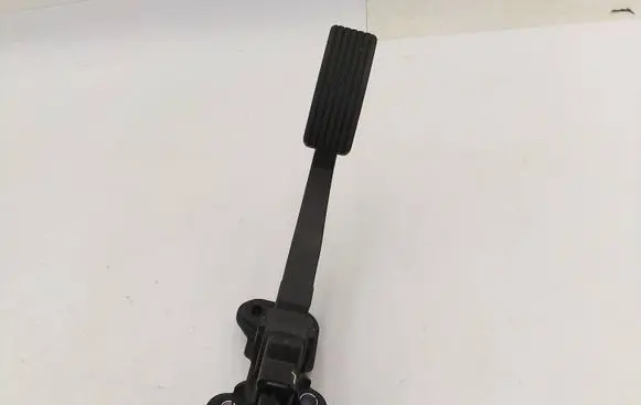 Mitsubishi Outlander Accelerator throttle pedal 1600A102 25885445948