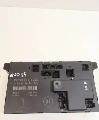 Mercedes-Benz CLS C219 Door control unit/module 2198200626