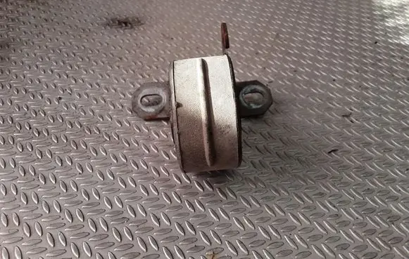 Muffler mount bracket/holder