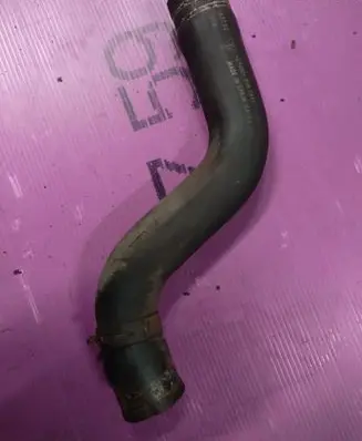 Porsche Boxster 986 Engine coolant pipe/hose 996106627