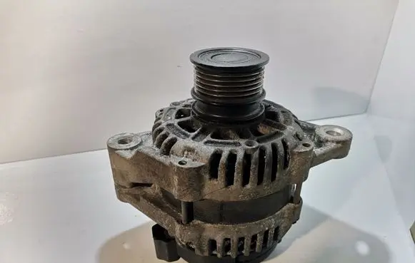 Opel Insignia A Generator/alternator 13502583