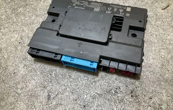 Audi A4 S4 B9 Gateway control module 8W5907468F A2C76331400 8W5907468E