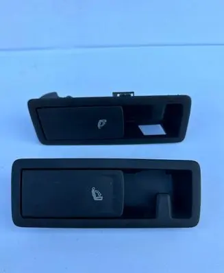 Seat Leon (5F) Rear door interior handle trim 