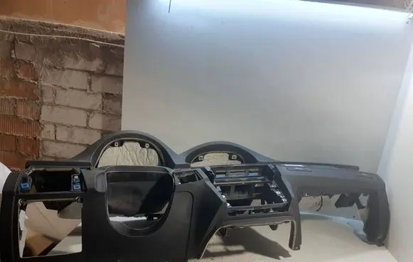 BMW 3 E90 E91 Dashboard 9120328 10B061RB1645T