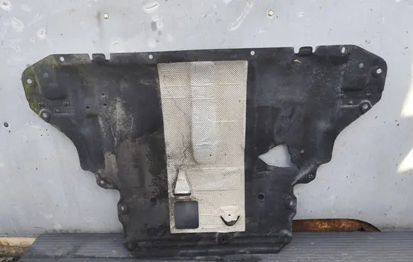 Ford Focus Engine splash shield/under tray FOCUSMK4OSLONA