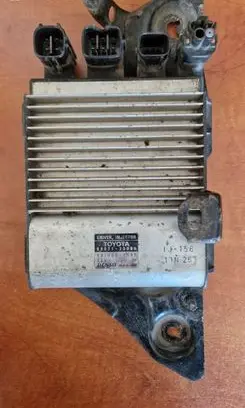 Toyota Avensis T270 Fuel injection control unit/module 8987120080