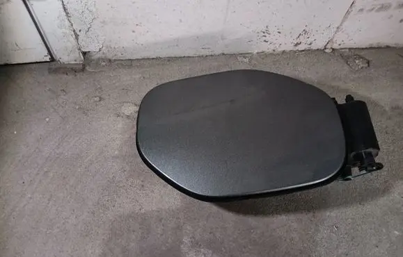 Chevrolet Volt II Electric car charge socket cover 23322683