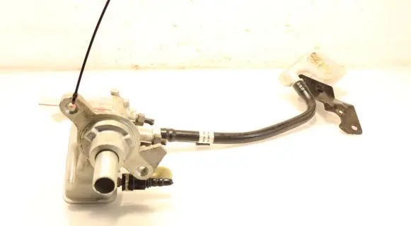 Ford Connect Master brake cylinder Y24653