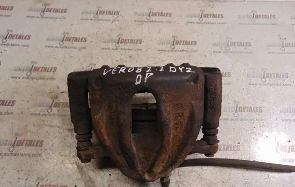 Toyota Corolla Verso AR10 Front brake caliper