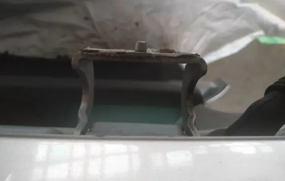 Peugeot 807 Tailgate/trunk/boot hinge