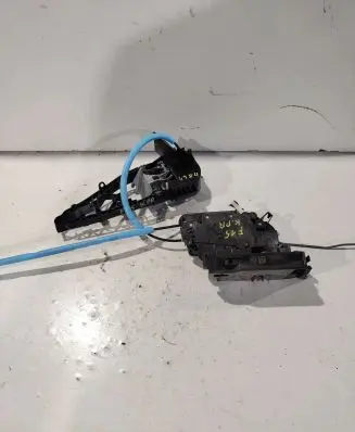 BMW X5 F15 Front door lock 7362791 18427810 5121
