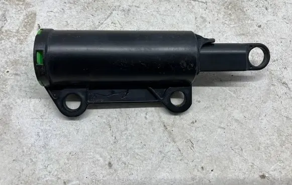 Toyota Auris E180 Glovebox shock absorber 