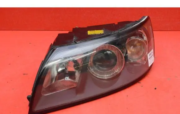 Volvo V50 Headlight/headlamp 30698885